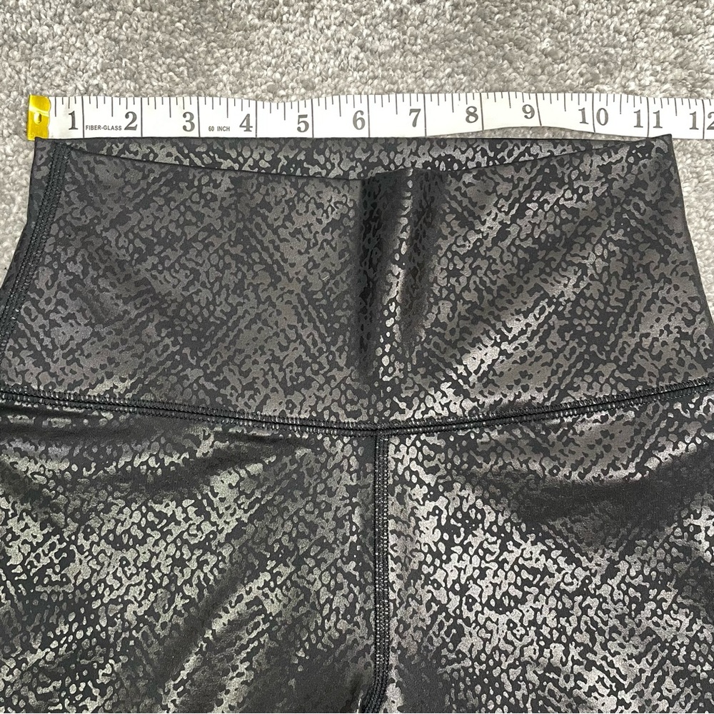 Offline Aerie The Hugger High Waisted Crackle Legging - Picture 5 of 10